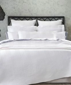 ORCLUX- Quilts & Coverlets Ashley Coverlet