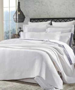 ORCLUX- Quilts & Coverlets Ashley Coverlet