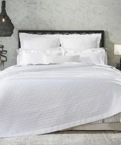 ORCLUX- Tyler Matelasse Coverlet