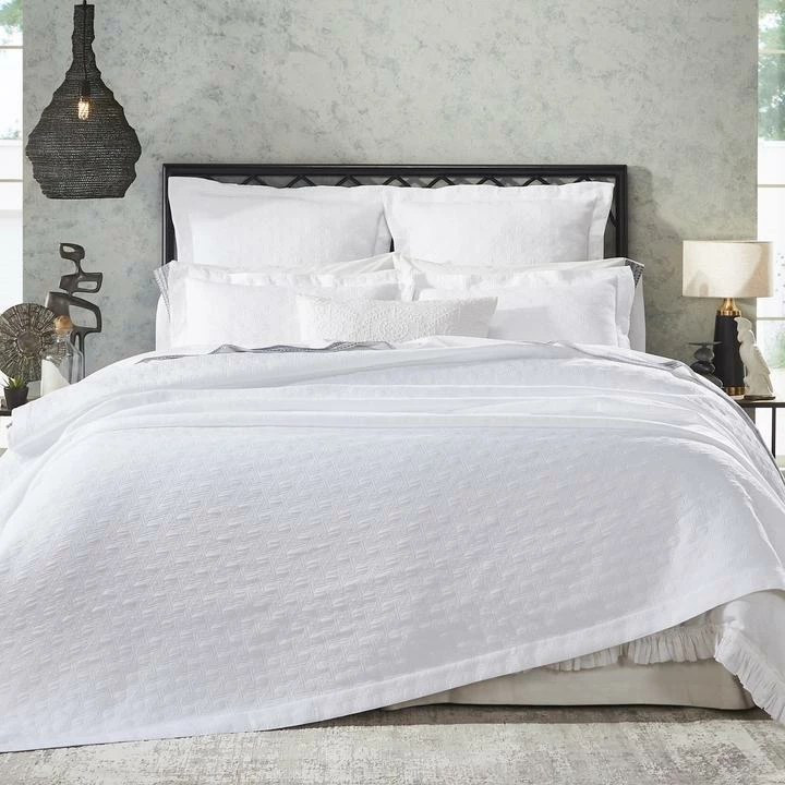 ORCLUX- Tyler Matelasse Coverlet 4 ORCLUX- Tyler Matelasse Coverlet
