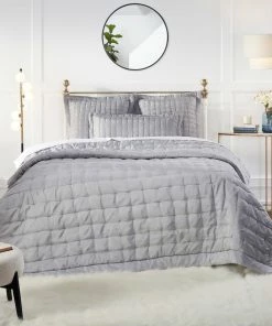 ORCLUX- Quilts & Coverlets Sophia Quilt