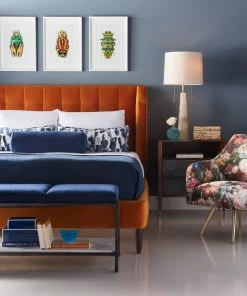 AUGUST- LOLA QUEEN BED Beds