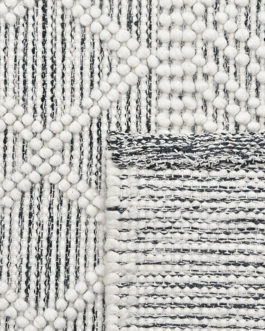 SOLORU- Chaplet Handmade Rug 6 SOLORU- Chaplet Handmade Rug