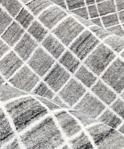 SOLORU- Finch Handmade Area Rug 5 X 8 Area Rugs