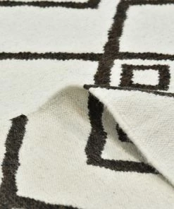 SOLORU- Danae Handmade Area Rug 5 X 8 Area Rugs