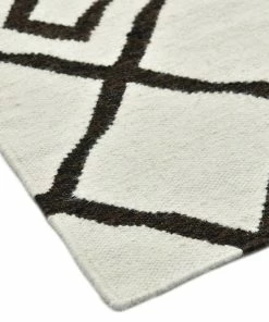 SOLORU- Danae Handmade Area Rug 5 X 8 Area Rugs