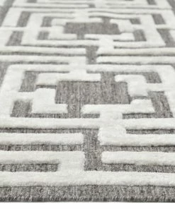 SOLORU- Baleine Handmade Rug 8 X 10 Area Rugs