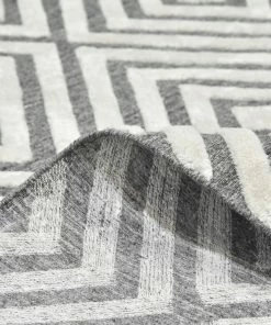 SOLORU- Bangor Handmade Rug