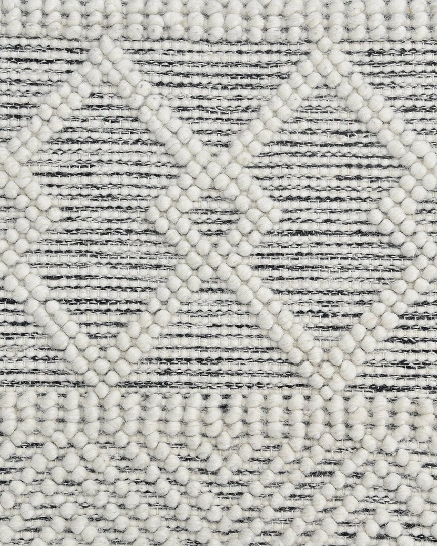 SOLORU- Chaplet Handmade Rug 5 SOLORU- Chaplet Handmade Rug