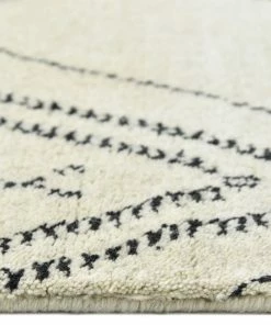 SOLORU- Hecate Handmade Area Rug